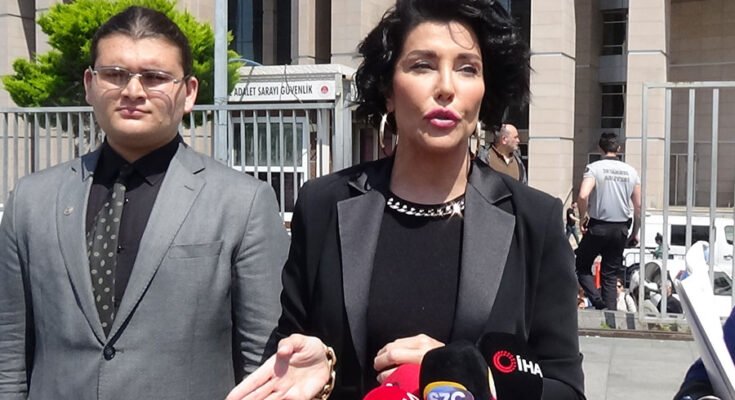 Basın açıklaması yapan Akkaya, "Çok insan daha ağır şeyler söyledi. Ama sıkıntı yok, ben vatandaş olarak gereğini yaptım, bu adama para teslim etmeyin" dedi.